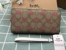 COACH 長財布 コーチ 財布 プレゼント レディース 新品 未使用 ラウンドファスナー レザー ブランド 小銭入れあり ウォレット ロゴ A340_画像6