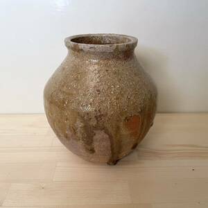  пепел . керамика цветок входить пепел ... маленький . ваза для цветов ваза Tokoname .. прекрасный .. контейнер шесть старый обжиг в печи Shigaraki .