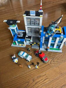 LEGO 60047 シティ　ポリスステーション　廃盤　ユーズド　正規品　警察　パトカー