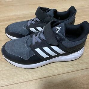 adidas アディダス スニーカー 靴