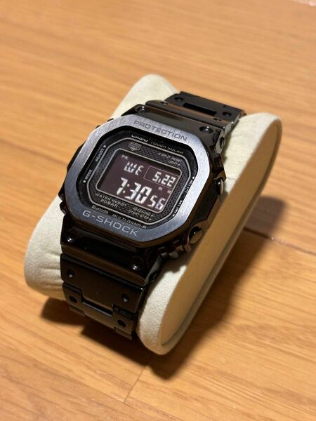 カシオ フルメタル G-Shock GMW-B5000 GD-1JF ブラック 美品 ソーラー電池 Bluetooth ケース付