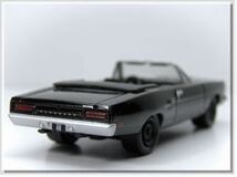 絶版レア グリーンライト greenlight 1/64 Black Bandit - Series 4 1970 Plymouth Road Runner Convertible プリムス・ロードランナー_画像3