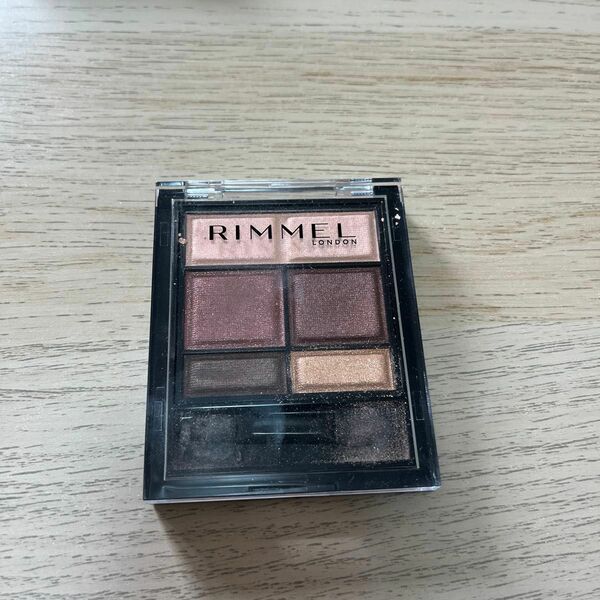 RIMMEL LONDON リンメル　ワンダースウィート　アイシャドウ