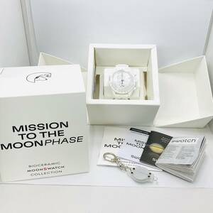 未使用 OMEGA×SWATCH オメガ×スウォッチ MISSION TO THE MOONPHASE バイオセラミック スヌーピー クォーツ腕時計 クロノグラフ ホワイト