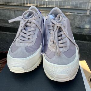 スニーカー シューズ onitsuka tiger レディース　Onitsuka TigerオニツカタイガーHSINTIへシンティ現行モデルMOONROCK GENTRY