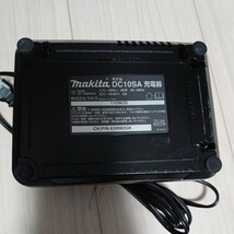 ②中古 純正 マキタ10.8V-4.0Ah用充電器 BL1040B BL1015用 makita_画像2