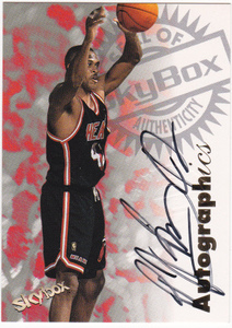 P.J. Brown 1997-98 SkyBox Premium Autographics