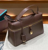 Loro Piana　ロロピアーナ　レディース　ハンドバッグ　ショルダーバッグ　2way レザー　牛革_画像2