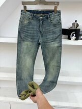 BRUNELLO CUCINELLI ブルネロ クチネリ メンズデニムパンツ　W32　ジーンズ ロング丈　青系 ウォッシュ加工 伸縮性 ストレッチ入り_画像3