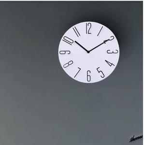 ◆シンプルなたたずまいを意識した2針仕様◆ 掛け時計 スイープムーブメント 静音設計 インテリア レトロ 北欧風 ホワイト 寝室