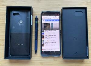 【送料込】折りたたみスマホ motorola razr 40 ultra【高級モデル】