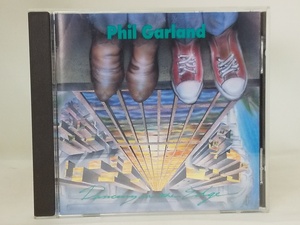 【送料無料】cd44103◆Phil Garland -DANCING ON THE EDGE-＜輸入盤＞/Phil Garland(フィル・ガーランド)/中古品【CD】