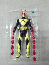 【中古品A】BANDAI NAMCO S.H.Figuarts 仮面ライダー ゼロツー (管理番号：049111)_画像2