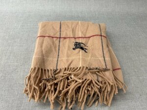 【中古品】BURBERRY ウールマフラー 穴あきあり現状品　ウール100％　サイズ：65cm×120cm　(管理番号：049103)