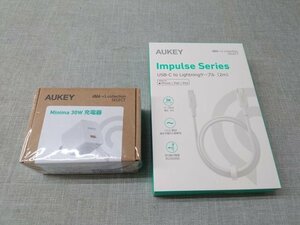 【未使用・未開封】AUKEY Lightningケーブル＆充電器 CB-CL20 2ｍ PA-Y30P 30W (管理番号：049109)