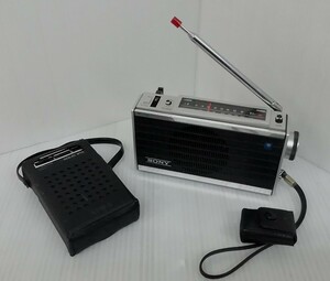  present condition goods Showa Retro antique radio SONY ICF-250 AIWA SOLID STATE 2 piece set portable radio Sony Aiwa Junk 