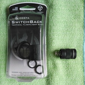 SUREFIRE　　新品取り外しEDCL1-Tテールスイッチ　オマケ　（未使用THYRM SWITCHBACK Sサイズ付き）