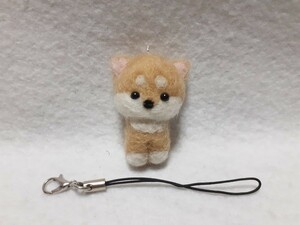  wool felt hand made . dog . dog legume . Chan strap 