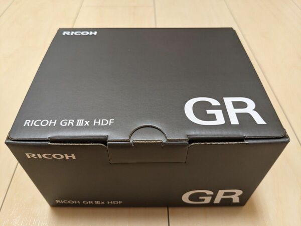 新品未開封 未使用品 RICOH GR IIIx HDF 特別モデル デジタルカメラ