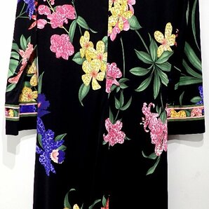春夏 極美品 レオナール ワンピース 44 ドレス フラワー 花柄 マルチ ブラック ギャザー 1158の画像2