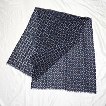 ★美品 GLAMERE/グラメーレ ウール100%ストール 全長約178cm/ダークネイビー/総柄/服飾小物&1926500053_画像2