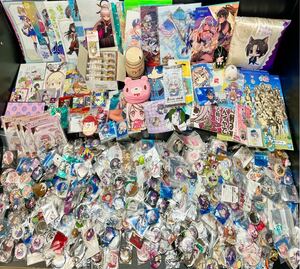 アニメ/キャラクター/雑貨/グッズ/缶バッジ/アクキー/大量/艦これ/アイドルマスター/おそ松さん/その他/8kg以上/未使用/中古品/MIX