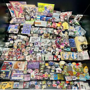 アニメ/キャラクター/雑貨/グッズ/缶バッジ/キーホルダー/大量/あんスタ/マクロス/コナン/五等分の花嫁/その他/8kg以上/未使用/中古品/MIX