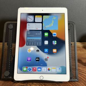 ［美品］iPad Air2/32GB/SIMフリー/Wi-Fi+Cellular(7673)