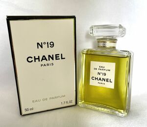 CHANEL EAU DE PARFUM シャネル オードパルファム N°19 フレグランス