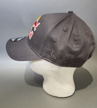 【新品】RED BULL×NEW ERA レッドブル ニューエラ ラウンドキャップ ダークグレー スナップバック _画像5