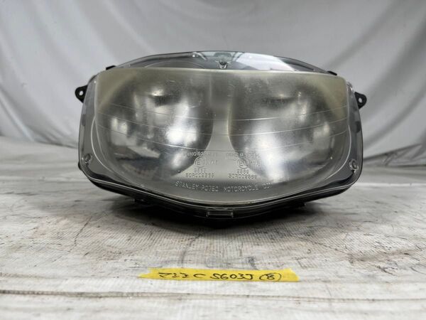 【中古・純正】ヤマハ マジェスティ 250 2/C ヘッドライト 部品8 SG03J YAMAHA MAJESTY