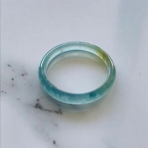 [RY-006］ ジェイド　JADE ヒスイ　くりぬき　リング　グアテマラ産　アイスブルーグリーン　イエロー　9号 指輪 天然石