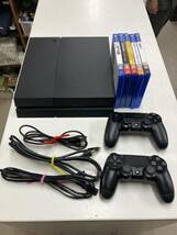 K2405-3039 PS4 本体CUH-1200A コントローラー×2 PA4ソフト5本付き 動作確認済み 本体キズ汚れあり 100サイズ発送予定 バラ売り不可_画像2