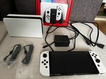 美品　有機ELモデル ホワイト ニンテンドースイッチ Switch おまけ付き　中古_画像2