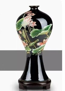 景徳鎮製　磁器　花瓶 蓮の花　蓮の葉　蓮　梅瓶　烏金釉　置物　装飾　古美術　インテリア　台座付き　生花　zh52