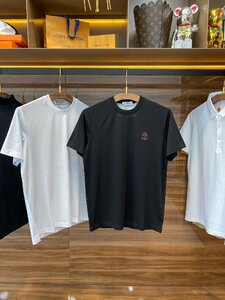 送料無料　ブルネロクチネリ　BRUNELLO CUCINELLI メンズ　半袖　Tシャツ　刺繍ロゴ　丸首　無地　48-56　サイズ選択可能　ブラック　4437