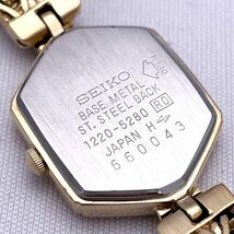 SEIKO セイコー 1220-5280 腕時計 ウォッチ クォーツ quartz 黒文字盤 4石 4P 金 ゴールド 黒 ブラック P437_画像8