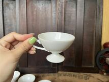 5個セット 陶器 白磁 ヴィンテージ アンティーク ホワイト デザート カップ デットストック カフェ 昭和レトロ コーヒー ティー 脚付き_画像3