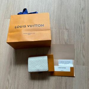 1円スタート 最新作 美品 LOUIS VUITTON ルイヴィトン カードケース 二つ折り財布 付属品完備 M83306 モノグラム 現行モデル