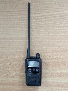 ICOM special small electric power handy transceiver IC-4300L