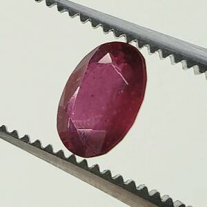 M063-589　天然コランダム＋ガラス ルビー＋ガラス ルース 裸石 1粒 CARAT：1.015ct ソーティング付き