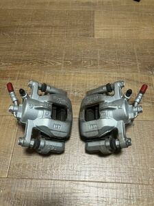 ダイハツ　ハイゼットカーゴ　3BD-S331V S321V ブレーキキャリパー　左右セット