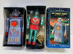 F224-I58-1491 Mini Knight in Armor Mini Night in armor -MINI TARGET ROBOT Mini Target robot tin plate retro toy 2 point set 