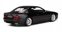 ■限定2000pcs. Otto 1/18 1990 BMW850 CSi ブラック_画像2