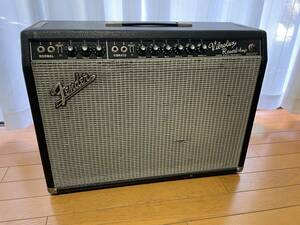 Fender Vibrolux Reverb AA864