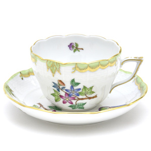Art hand Auction Herend Multi-purpose Cup & Saucer Victoria Bouquet Decoration Variation (2) Hand-painted Western Tableware Coffee/Tea Cup Made in Hungary Brand New Herend, Tea utensils, Cup and saucer, coffee, Can also be used for tea