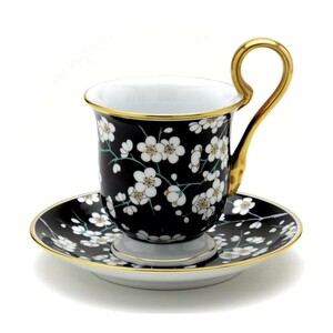 Art hand Auction Herend Coffee Cup (High Handle) & Saucer, Black Background with White Plum Blossoms, Hand Painted, Western Tableware, Signed by Master Painter, Made in Hungary, Brand New, Herend, Tea utensils, Cup and saucer, Coffee cup