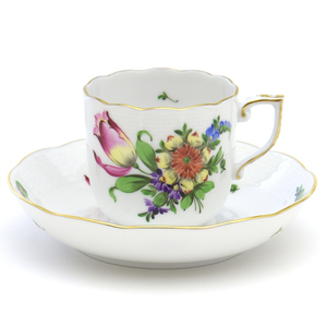 Art hand Auction Herend Coffee Cup & Saucer Bouquet of Tulips (BT-3) Hand-painted Porcelain Mocha Cup Western Tableware Floral Coffee Cup and Saucer Made in Hungary Brand New Herend, Tea utensils, Cup and saucer, Coffee cup