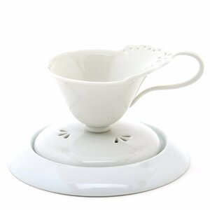 Art hand Auction Sevres 小咖啡杯 (mardi) 白瓷 Smaine Boreksypek 镂空手工西式餐具 法国制造 全新 Sevres, 茶具, 茶杯和茶碟, 小咖啡杯