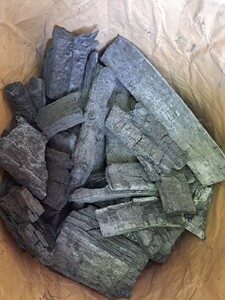 椚の黒炭 椚炭 割れ炭くぬぎ 9.0キロ②